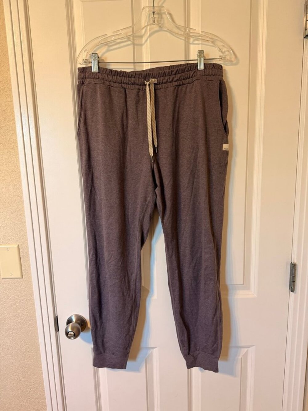 Vuori performance joggers, gray-purple color, women’s size large